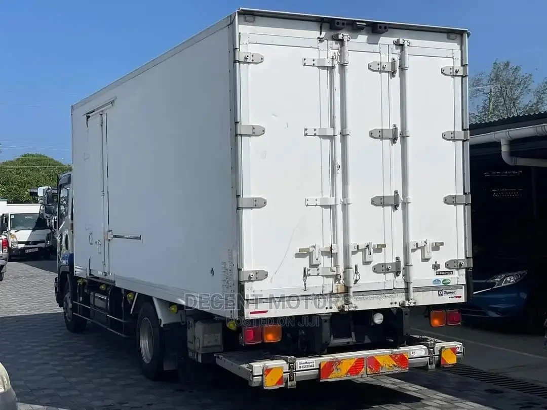 Isuzu Forward Freezer Body