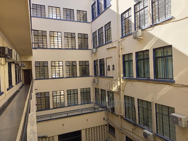 Executive Office Space - thumbnail 3