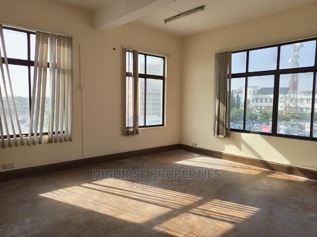 Executive Office Space - thumbnail 4