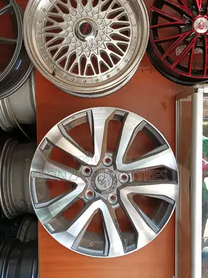 Toyota V8 Sport Rims Set of 4