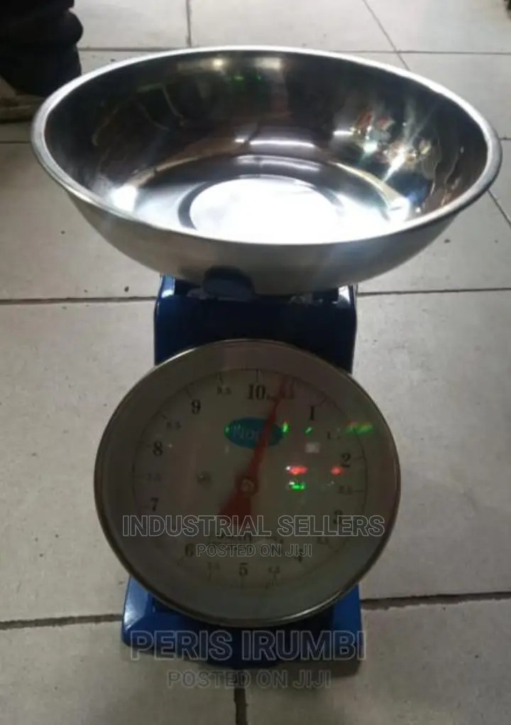 Impressive Analogue Kitchen Scale, 10kgs