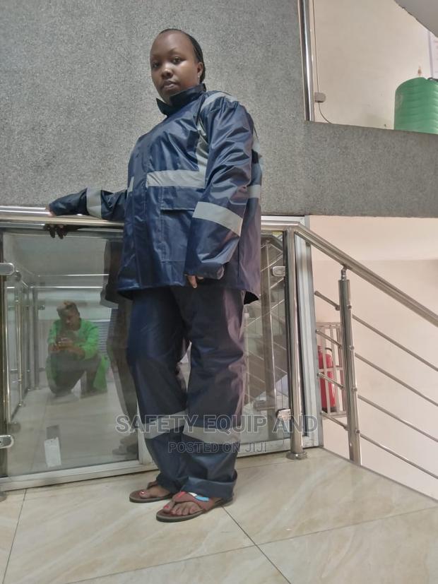 Good Quqlity Rainsuites - thumbnail 3