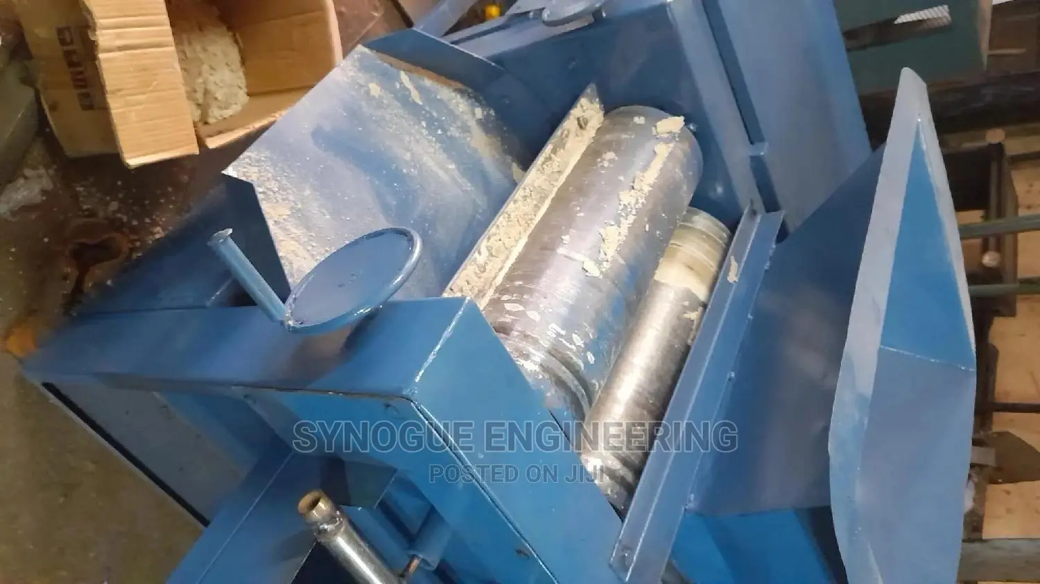 Soap Tripple Roller Mill Machine