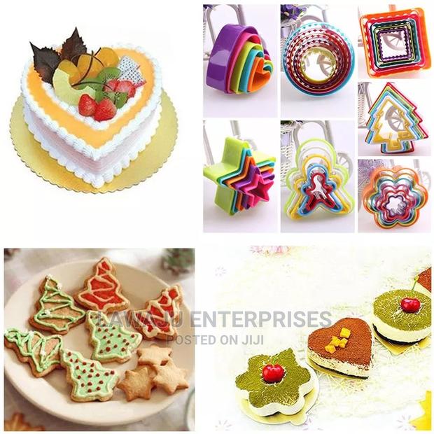 Colourful Plastic Cookie Cutter - thumbnail 9
