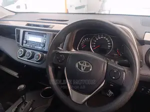 Toyota RAV4 2016 White