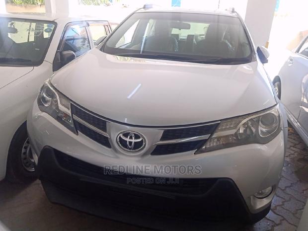 Toyota RAV4 2016 White