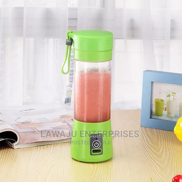Portable Blender or Juicer - thumbnail 4