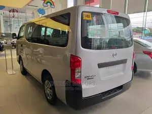 Nissan Caravan 2014 Silver