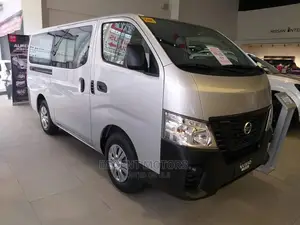 Nissan Caravan 2014 Silver