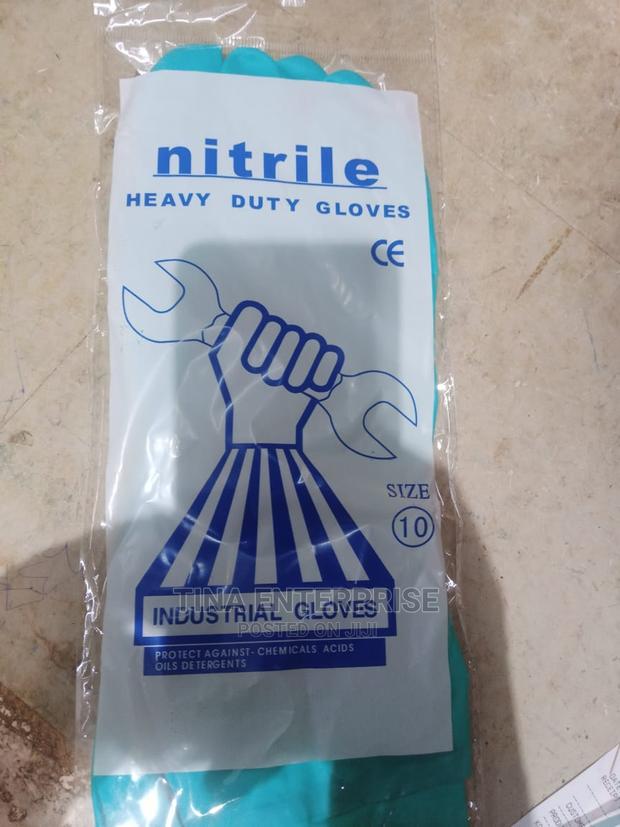 Heavy Duty Nitrile Gloves - main view