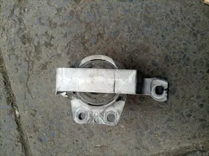 Gear Mount Nissan Lafesta Available.