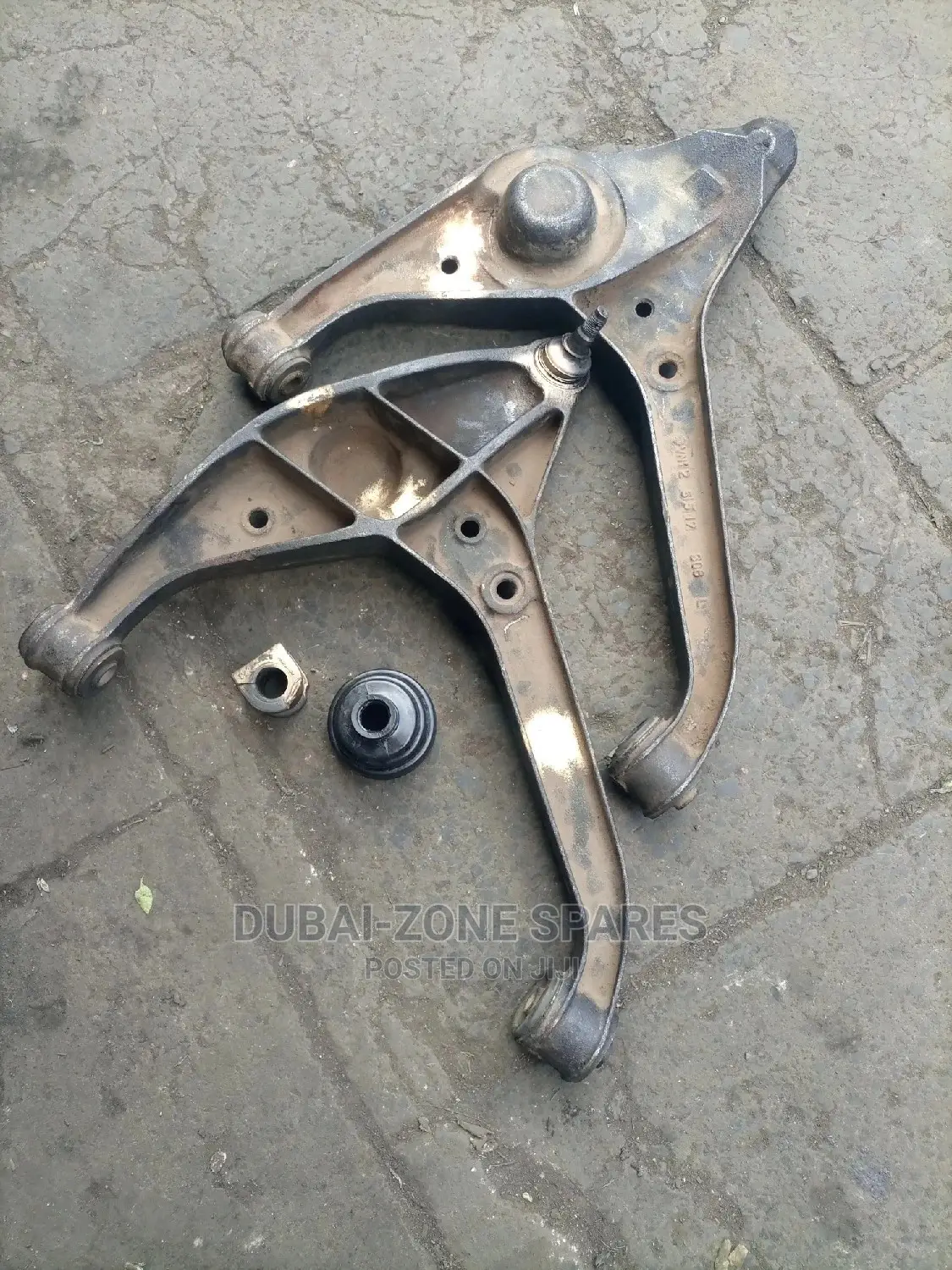 Suzuki Vitara Arms Available.