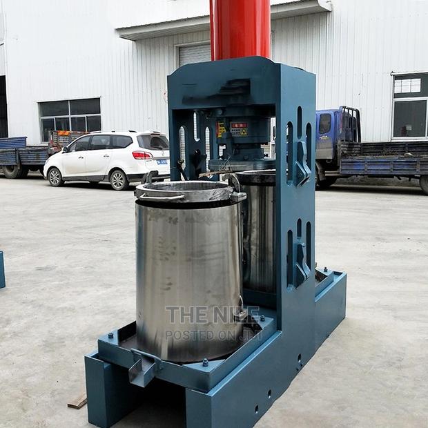 Sunflower Seed Hydraulic Oil Press 110 Liters Per Hour