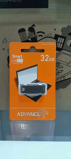 32GB Advance Metallic USB 2.0 Flash Drive.