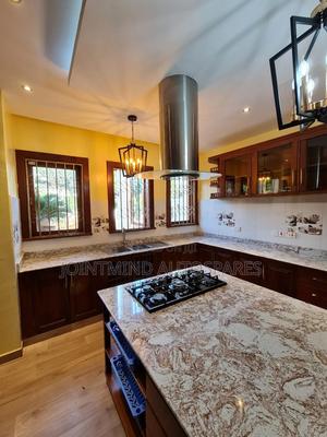 Local Yellow Granite - thumbnail 2