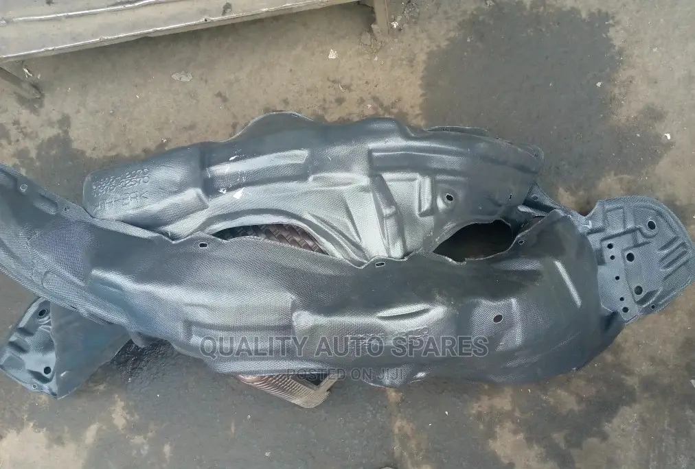 Toyota Fielder 2013 Stoneguards( Each)