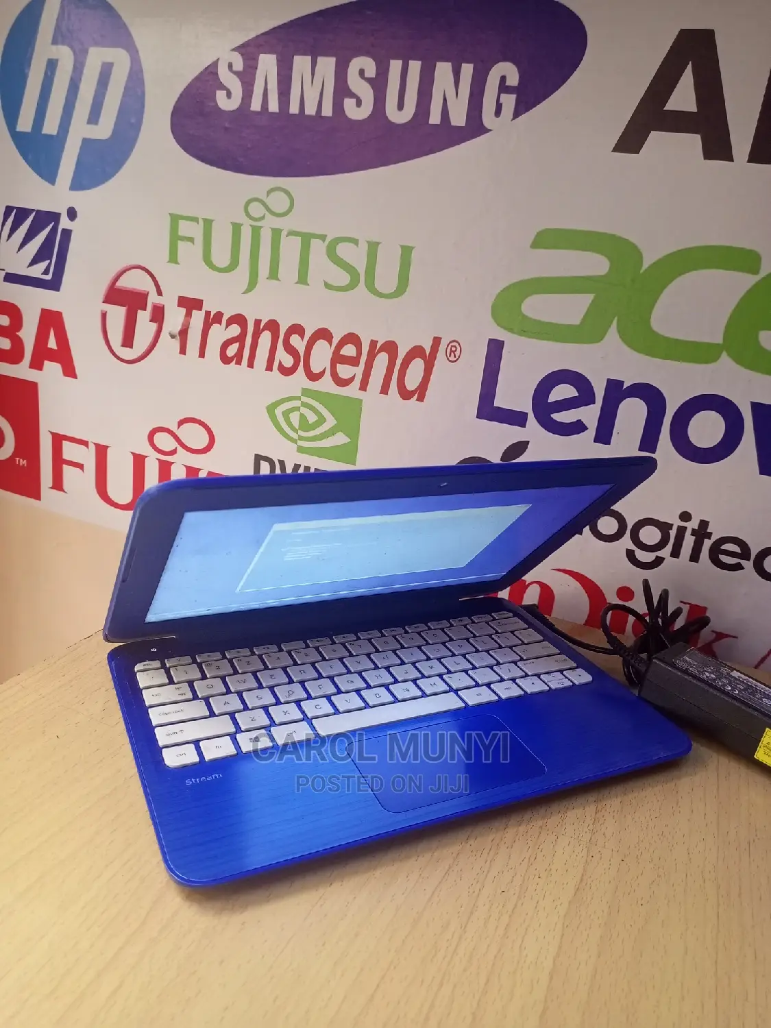 Laptop HP Stream Laptop 4GB Intel Pentium SSD 32GB