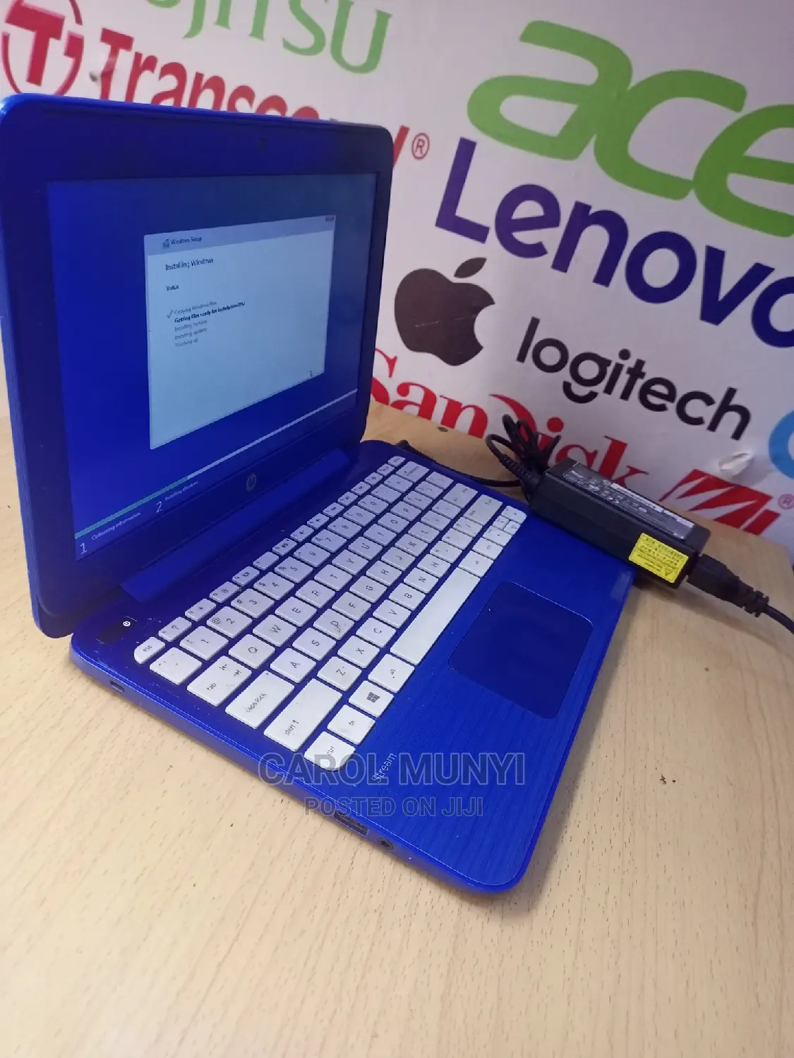 Laptop HP Stream Laptop 4GB Intel Pentium SSD 32GB