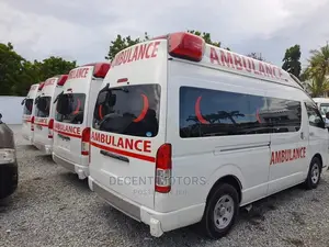 Toyo Hiace 9l Ambulance