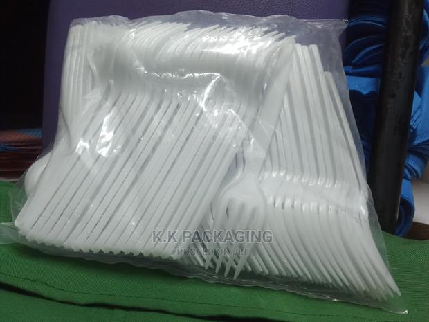 100pcs Plastic Forks at 250 - main view