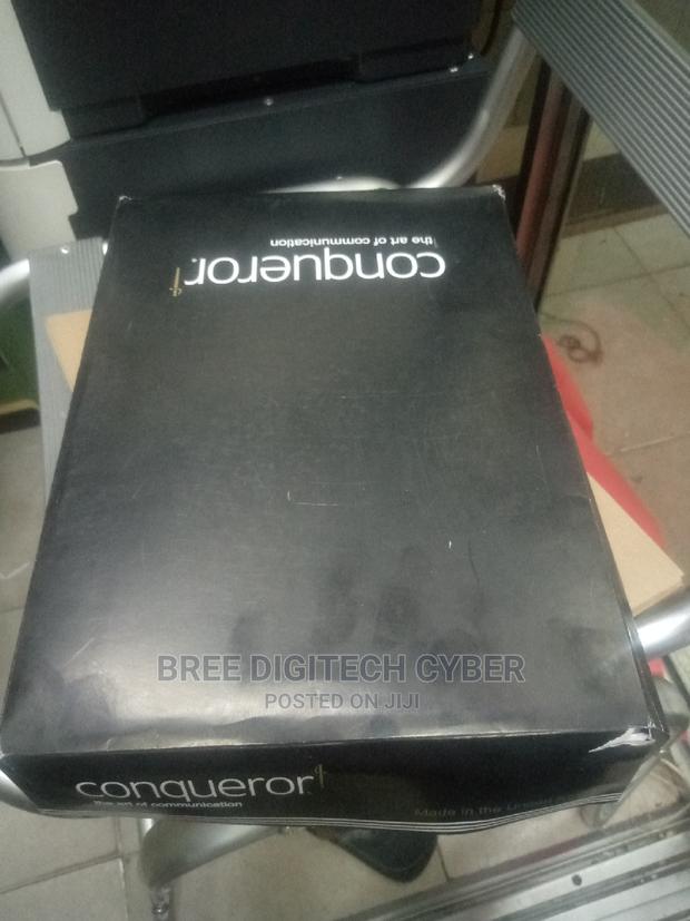 Cream , White, Blue Conqueror - thumbnail 2