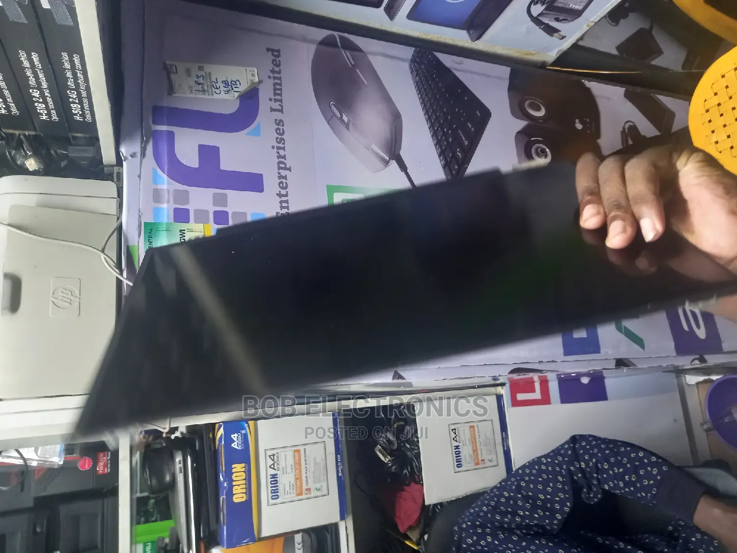 Laptop Screens Replacement Services