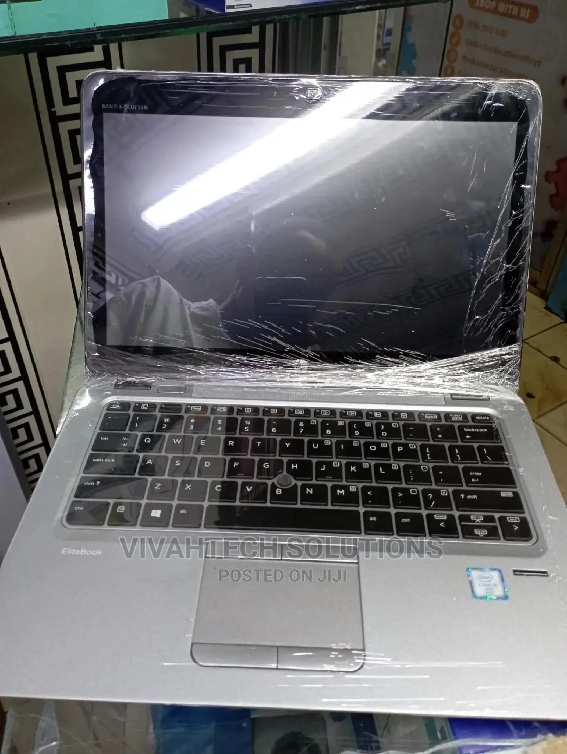 New Laptop HP EliteBook 820 G3 8GB Intel Core I7 SSD 256GB