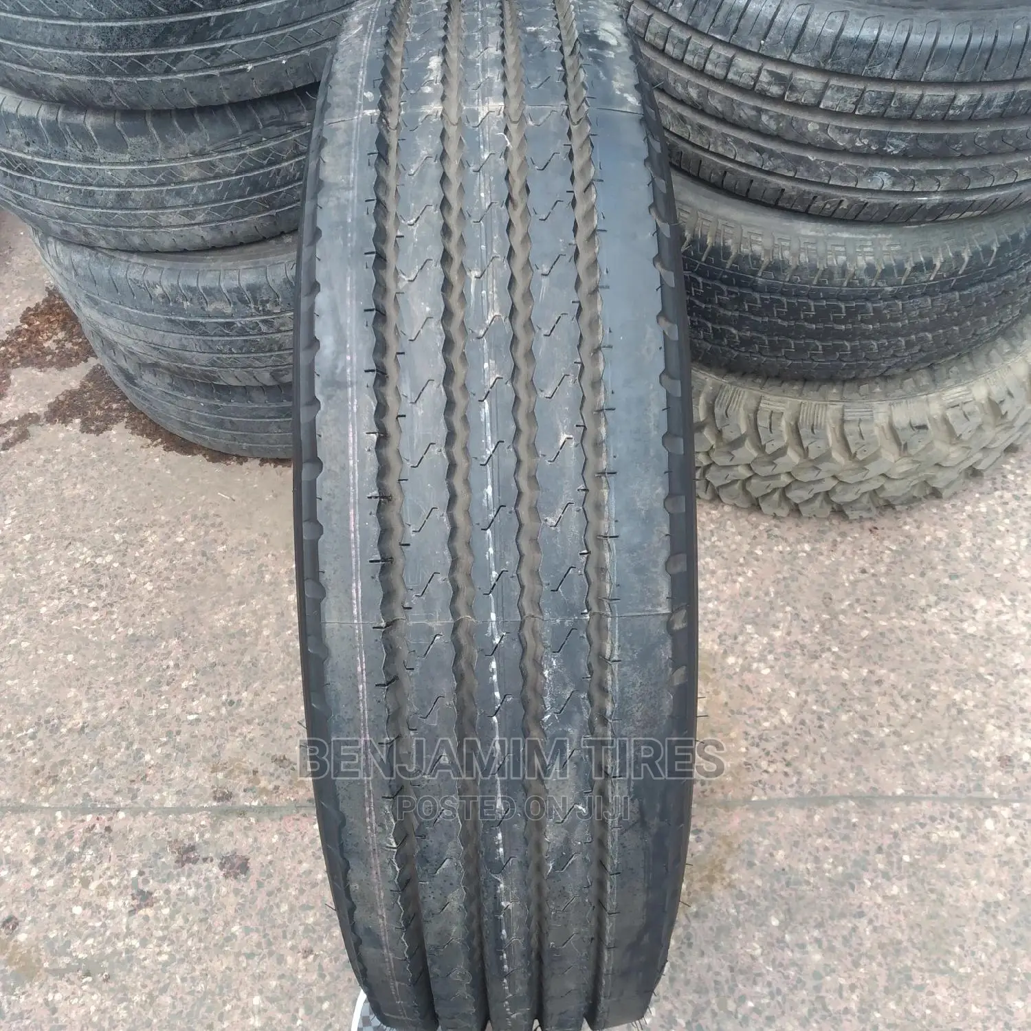 Bridgestone Tires Sizes 255/70r22.5 for Isuzu Fi