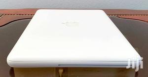 Laptop Apple MacBook 4GB Intel Core 2 Duo HDD 320GB - thumbnail 2