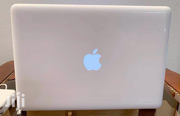 Laptop Apple MacBook 4GB Intel Core 2 Duo HDD 320GB