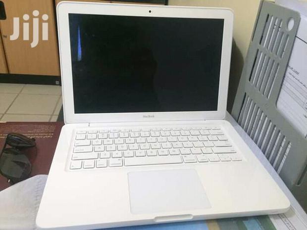 Laptop Apple MacBook 4GB Intel Core 2 Duo HDD 320GB - thumbnail 3