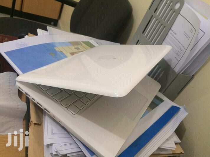 Laptop Apple MacBook 4GB Intel Core 2 Duo HDD 320GB