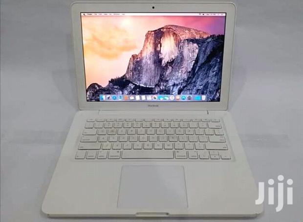 Laptop Apple MacBook 4GB Intel Core 2 Duo HDD 320GB - thumbnail 2