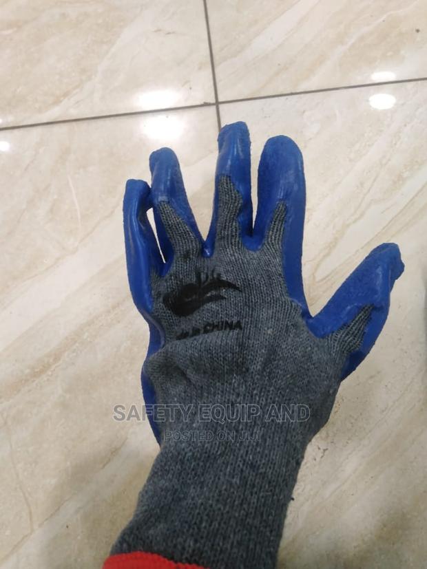 Blue Diamond Grip Gloves - thumbnail 3