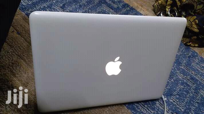 Laptop Apple MacBook 4GB Intel Core 2 Duo HDD 250GB