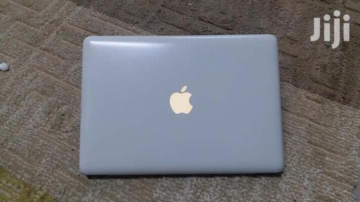 Laptop Apple MacBook 4GB Intel Core 2 Duo HDD 250GB