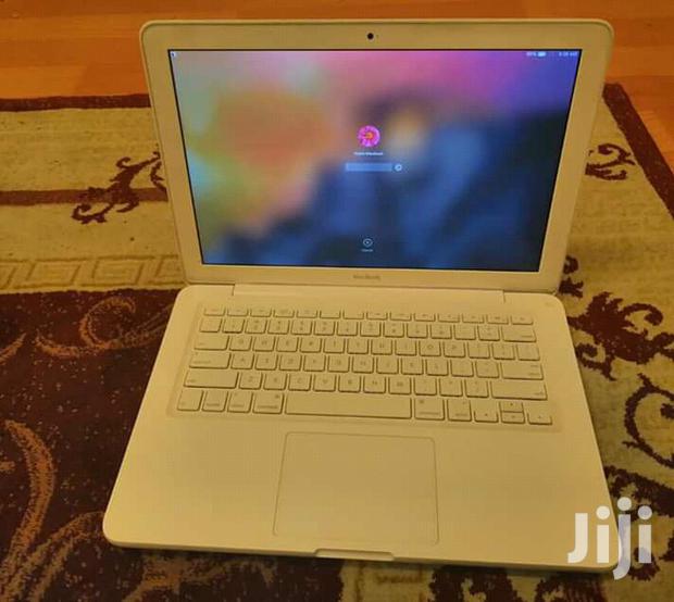 Laptop Apple MacBook 4GB Intel Core 2 Duo HDD 250GB - thumbnail 3