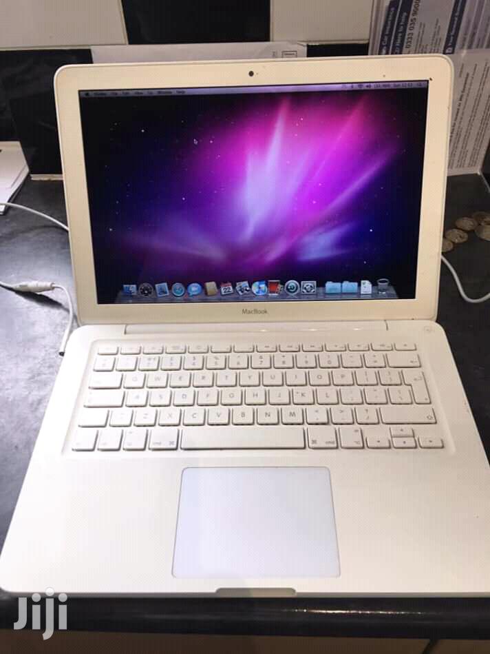 Laptop Apple MacBook 4GB Intel Core 2 Duo HDD 250GB