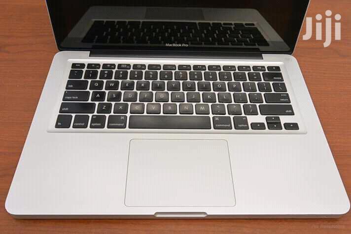 Laptop Apple MacBook Pro 4GB Intel Core i5 HDD 500GB