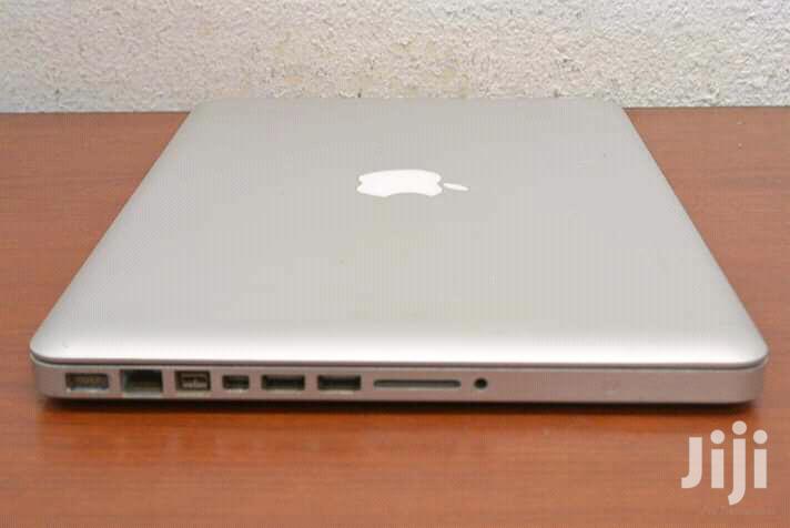 Laptop Apple MacBook Pro 4GB Intel Core i5 HDD 500GB