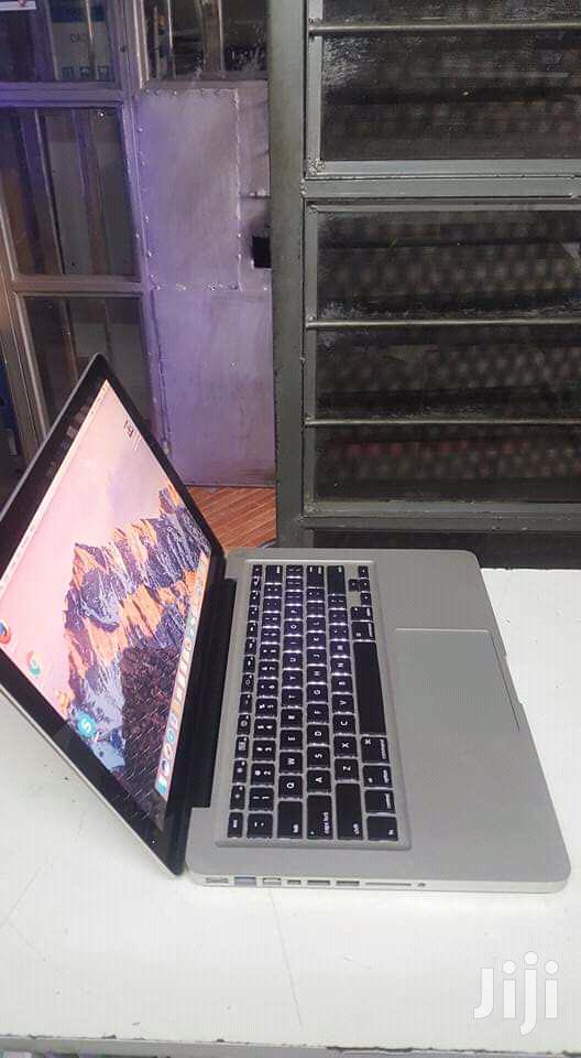 Laptop Apple MacBook Pro 4GB Intel Core i5 HDD 500GB