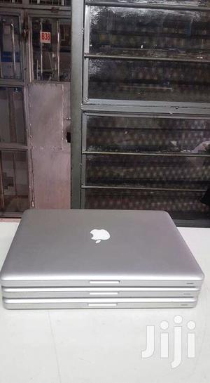 Laptop Apple MacBook Pro 4GB Intel Core i5 HDD 500GB