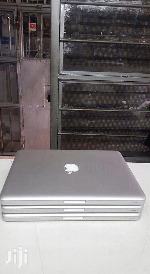 Laptop Apple MacBook Pro 4GB Intel Core i5 HDD 500GB - thumbnail 3