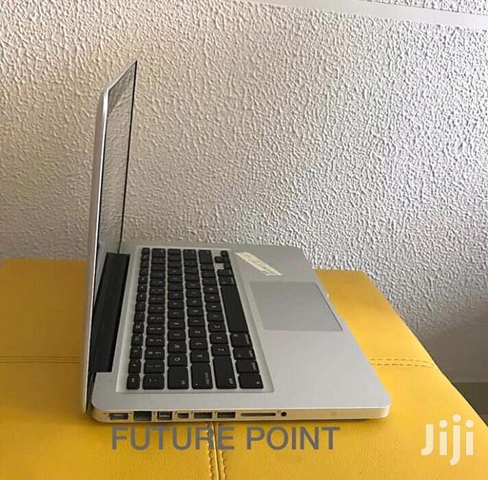 Laptop Apple MacBook Pro 4GB Intel Core i5 HDD 500GB