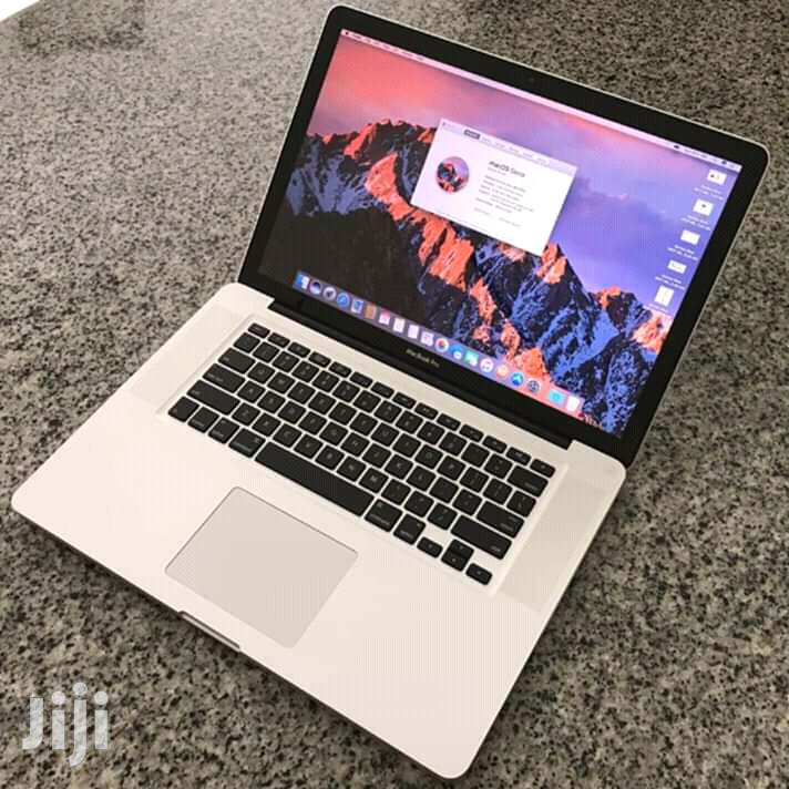 Laptop Apple MacBook Pro 4GB Intel Core i5 HDD 500GB