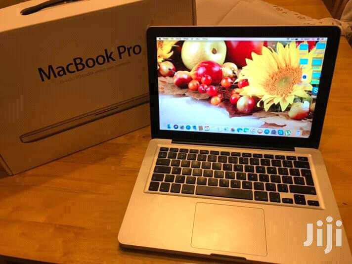 Laptop Apple MacBook Pro 4GB Intel Core i5 HDD 500GB