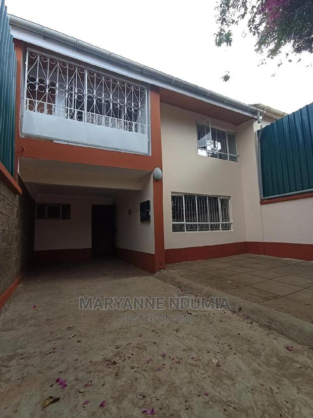 3bdrm Maisonette in South C for Rent