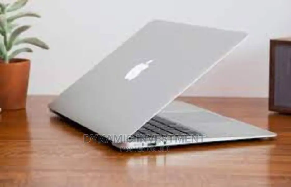 New Laptop Apple MacBook Air 2020 M1 8GB Apple M1 SSD 512GB