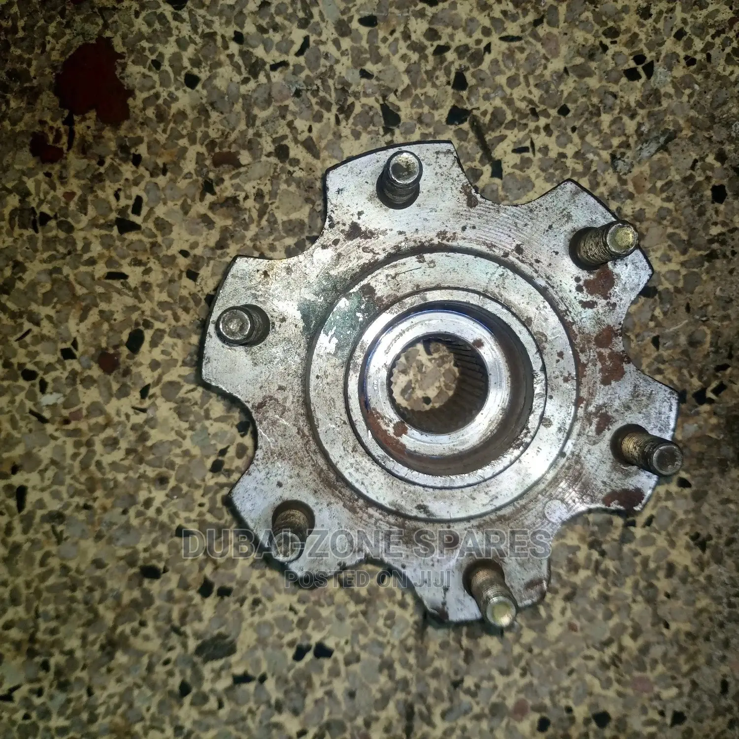 EX Japan Front Rear Hubs 17-Bolt Pajero Available on Offer.