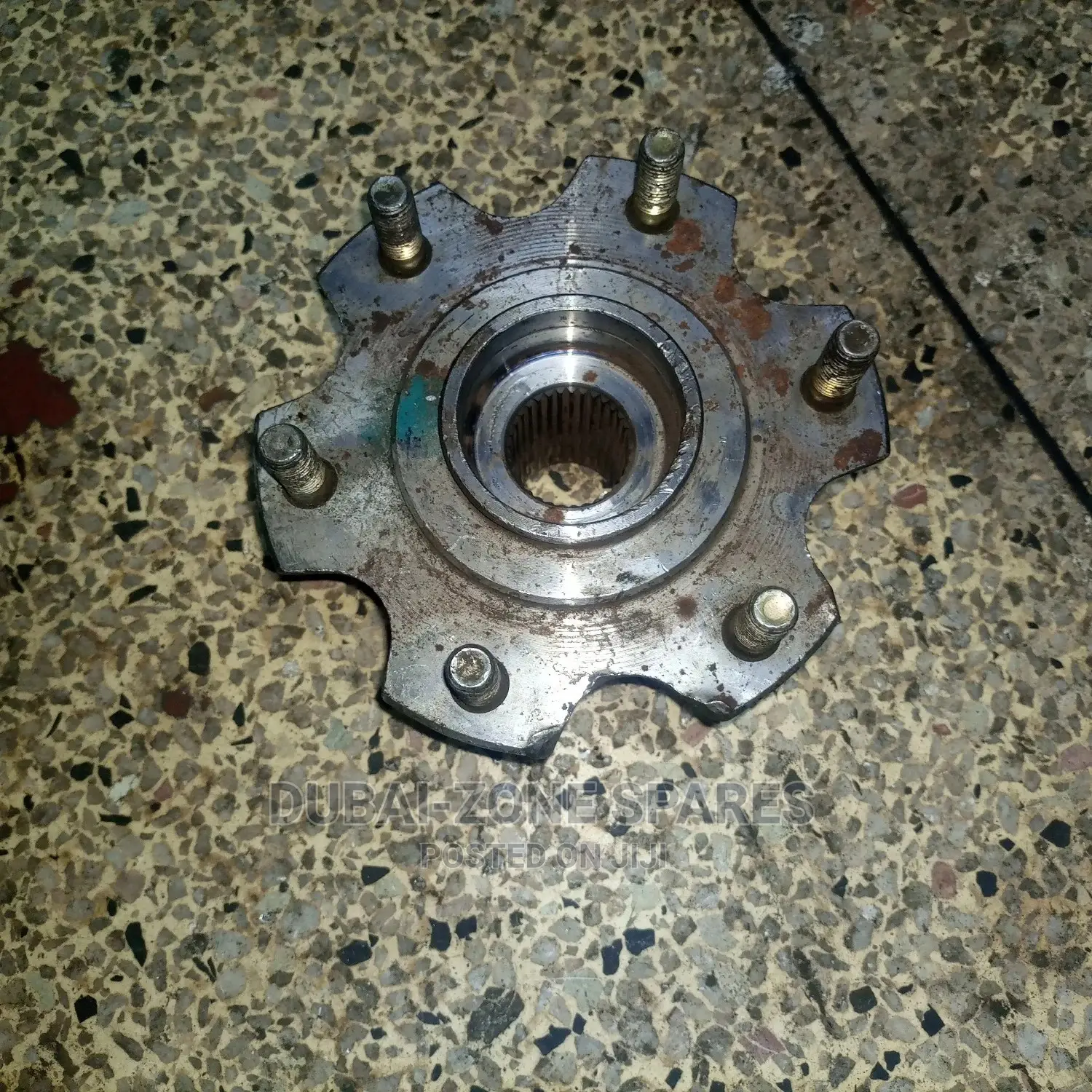 EX Japan Front Rear Hubs 17-Bolt Pajero Available on Offer.